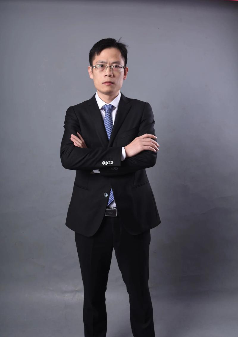 王成伟 品牌视觉系统总监